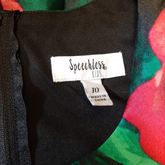 Girls dress - Picture 3 of 3